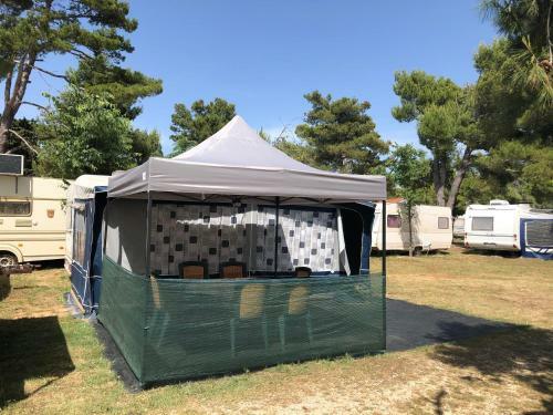 Happy Home Caravans-with Air Conditioner
