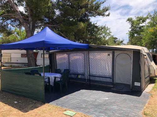 Happy Home Caravans-with Air Conditioner