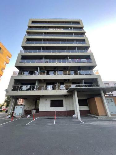 Miraj 2 Lake Apartment