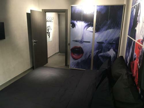 Apartment Cubic Gray