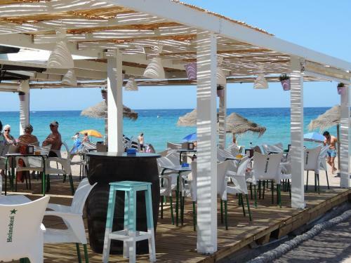 Cala Reona Apartamentos