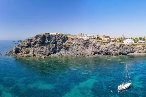 Cala Reona Apartamentos