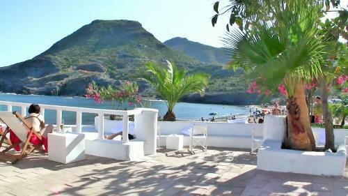 Cala Reona Apartamentos