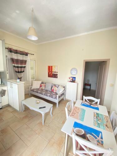 Maria & Zachos House