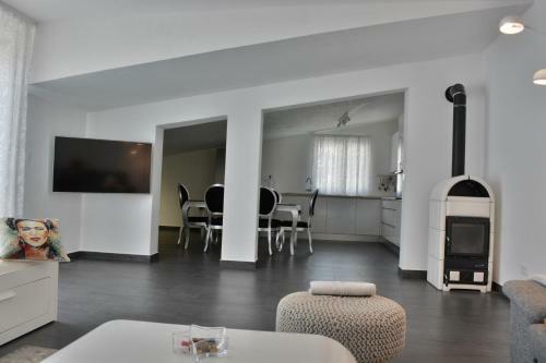 Apartment Heaven