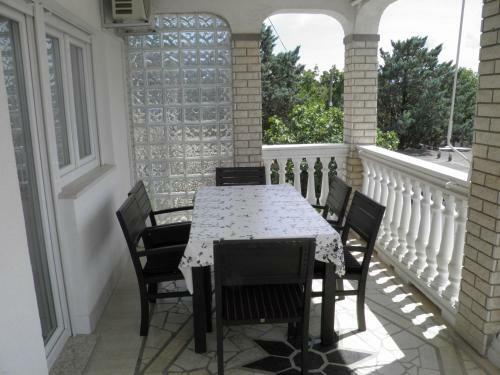 Apartmani S Dvije Sobe 4 Osobe