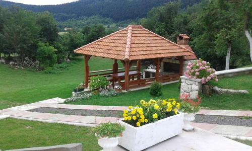 Kuca Roza