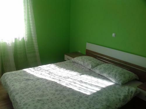 Apartmani Tomljenovi?