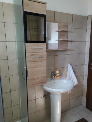 Apartmani Tomljenovi?