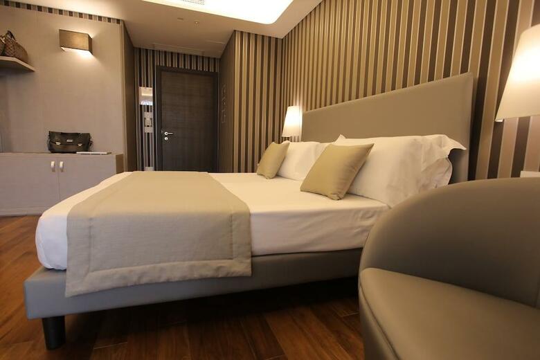 Callistos Hotel