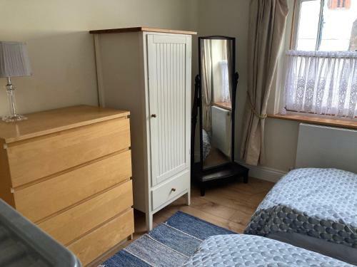 Broxbourne Two-bedroom Apartment Close To Amenities