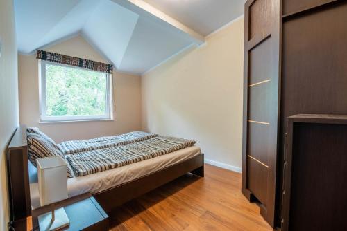 Apartament 80