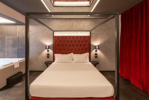 Motel Hotel Charlie