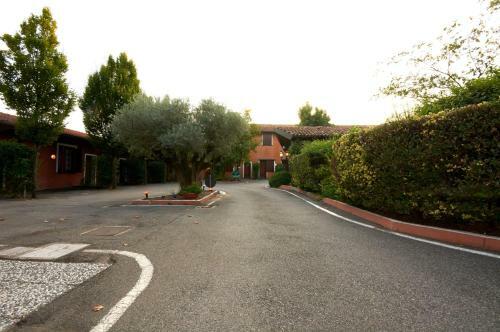 Motel Hotel Charlie