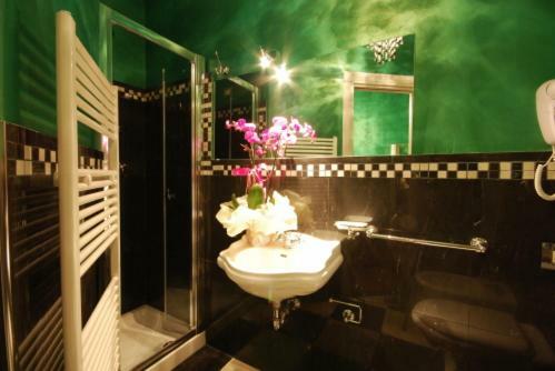 Hostal Mal� Suites
