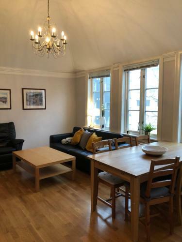Big Central Apartment With Parking
