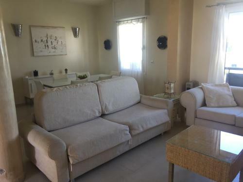 Pool And Sea View Beach Apartment