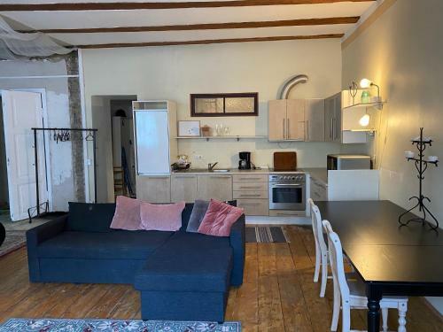 Bohemian Apartment In Old Town