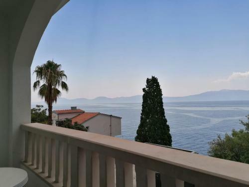 Apartments With Sea View Drvenik Makarska Riviera