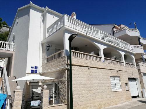 Apartments With Sea View Drvenik Makarska Riviera