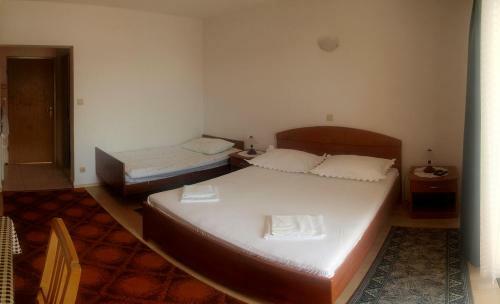 Apartments Mesec