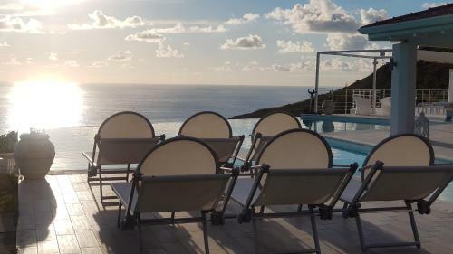 Hotel White Club Residence
