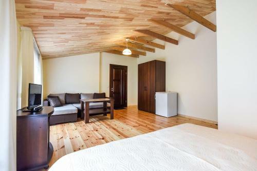 Hostal Sve?i? Namai J?ros 23