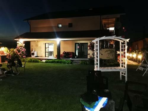 Hostal Casa Cu Flori