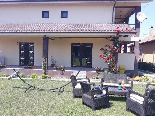 Hostal Casa Cu Flori