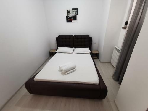 Mamaia Lake Apartments