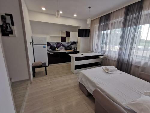 Mamaia Lake Apartments