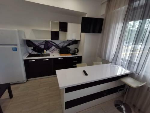 Mamaia Lake Apartments