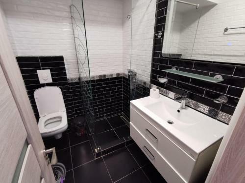 Mamaia Lake Apartments