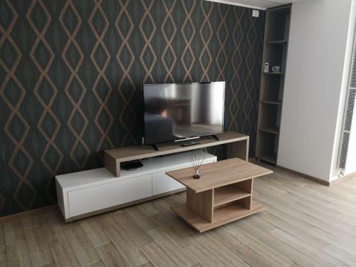 Mamaia Lake Apartments