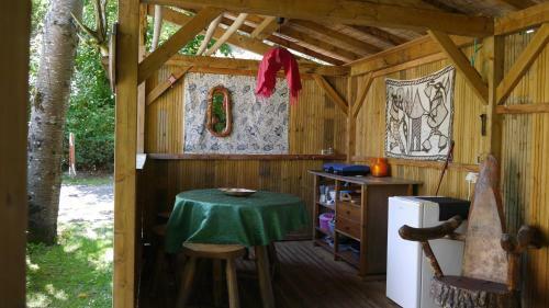 Camping Jardin La Vie En Vert En Ari�ge