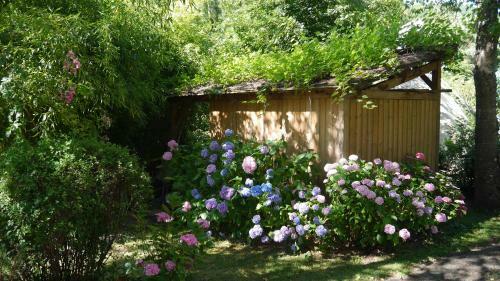 Camping Jardin La Vie En Vert En Ari�ge