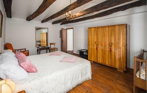 Awesome Home In Pazin With Wifi And 2 Bedrooms