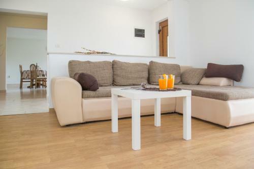 Apartamentos Basanni