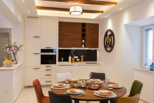 Villa Blue Diamond