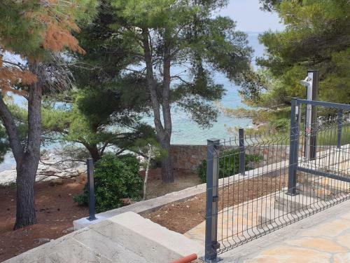 Apartmani Bratu?a