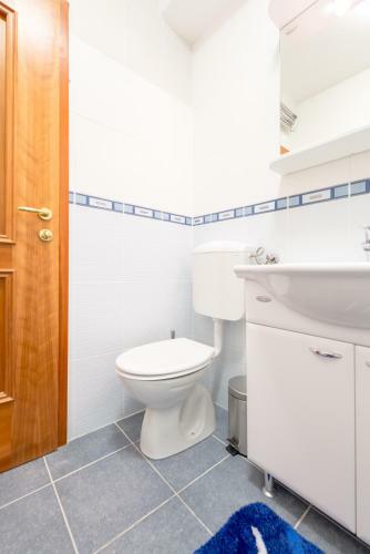 Apartmani Mirta Omi?