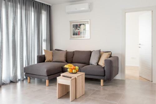 Lion's Beach Apartments