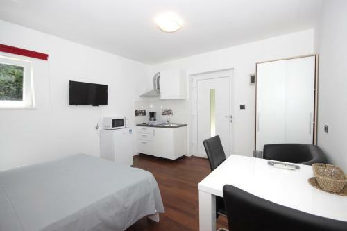 Apartments Natasa