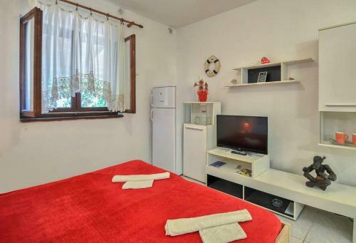 The Big Smile Apartments