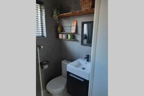 Apartamento Sfeervol Gerenoveerd Appartement Dichtbij Zee.