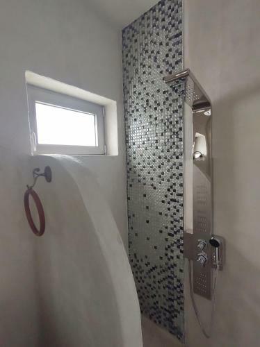 Hostal Villa Elia Waterfront Suites & Pool