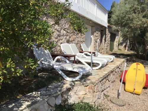 Apartments P&l - 25m From Beach