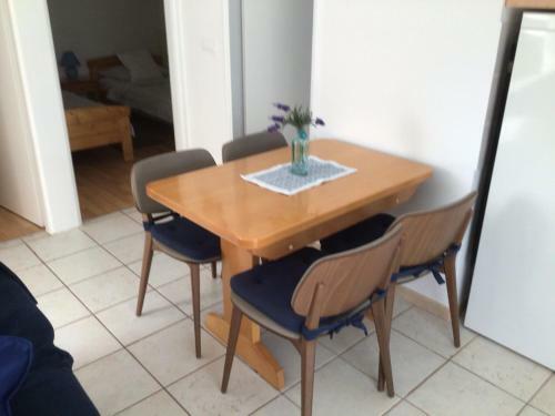 Apartments P&l - 25m From Beach