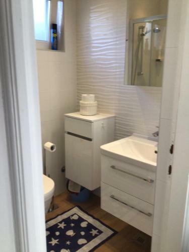Apartments P&l - 25m From Beach