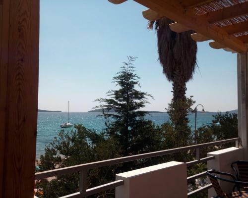 'pebble' - Beach Apartment, ?abori?